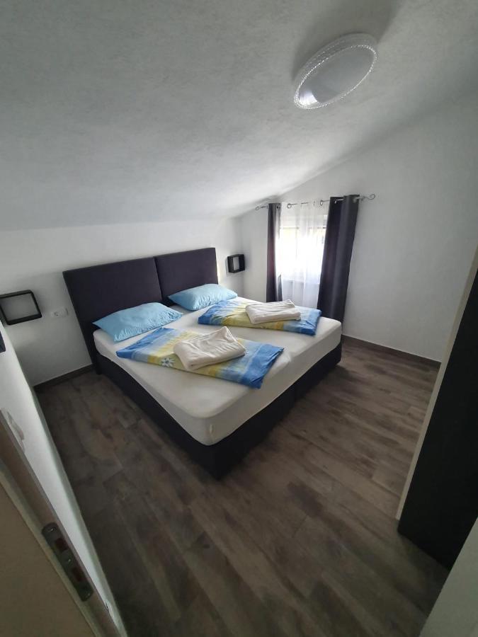 Apartman Luis Light Apartment Kastela Luaran gambar